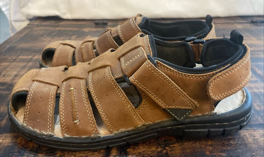 Mens Brown Leather Fisherman Sandals MOUNTAIN CREEK Size 9 Casual Shoes